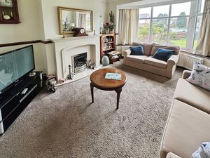 Lounge- click for photo gallery